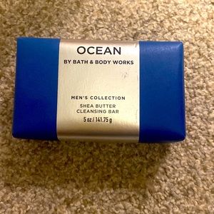 Bath & Body Works Ocean Shea Butter Cleansing Bar